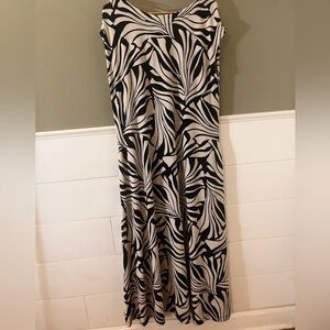 Travelers Floral V-Back Maxi Dress 2 US Large India Ink Chicos Beige Neutral